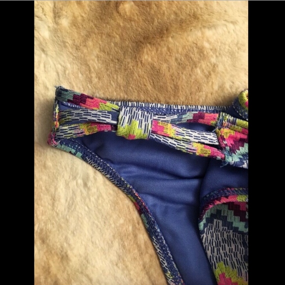 NWT Roxy 'Strappy Surfer' Skimpy Bikini Bottom - Picture 5 of 8